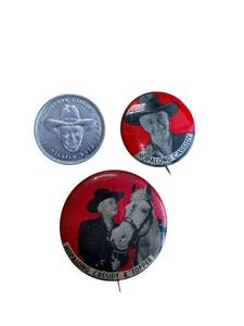 lot 66 image: Hopalong Cassidy & Topper Buttons - Vintage Pinbacks (Lot of 3)