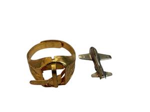 lot 98 image: Original Superman Airplane Ring