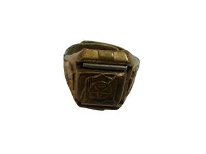 lot 130 image: Captain Midnight Secret Compartment Ring
