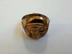 lot 138 image: Buster Brown Ring - Gold-Tone Cameo Signet with Portrait