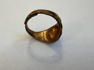 lot 139 image: Babe Ruth Ring - Vintage Gold-Tone Baseball Memorabilia Ring