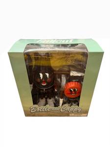 lot 154 image: Gaming Heads Bottle and Cappy - Nuka World Fallout Collectible Figure