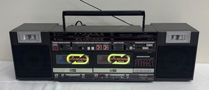 lot 74AL image: Vintage Toshiba Stereo Radio Cassette Recorder Model RT-7085