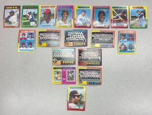 lot 310BL image: Baseball Cards - Vintage 1970s Team & Rookie Pitchers Collection