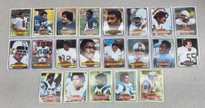 lot 323BL image: Vintage NFL Football Cards Set - 1970s Players