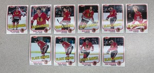 lot 324BL image: Topps Vintage Chicago Blackhawks Hockey Cards Lot
