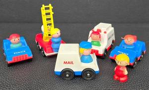 lot 168MP image: Vintage Fisher-Price Little People Service Vehicles & 1976 Kenner Tree Tots Fireman Figure