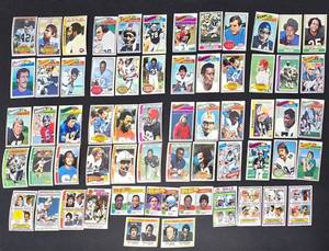lot 338BL image: NFL Football Cards (Lot of 61)
