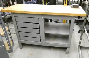 lot 34 image: Kennedy toolbox bench 20x54