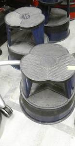 lot 40 image: 2 blue step stools