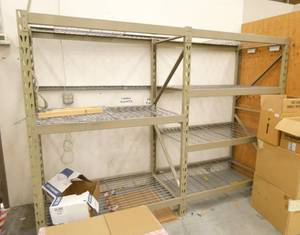 lot 47 image: Pallet rack style heavy garage shelf