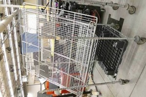 lot 59 image: Small metro cart with contents 23x28x54