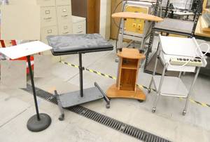 lot 75 image: 4 various cartsstands