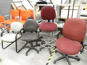 lot 80 image: Group of 14 chairs