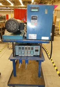 lot 102 image: Side stuffer for an extruder