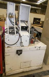 lot 105 image: Filament Puller