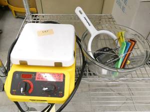 lot 147 image: Thermo Scientific Lab Heating plate