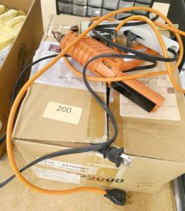 lot 200 image: Two hot glue guns and a box of 300 glue sticks