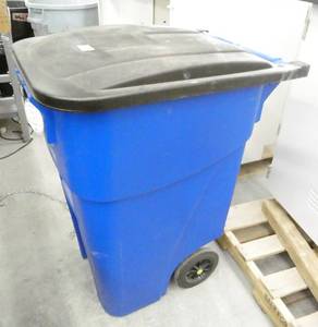 lot 228 image: Pig spill kit