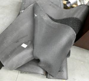 lot 252 image: FOUR commercial floor mats