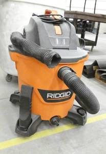 lot 262 image: Ridgid blower vac