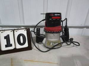 lot 10 image: Craftsman 1.5HP Router