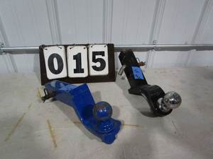 lot 15 image: Set of 2 Ball Mounts