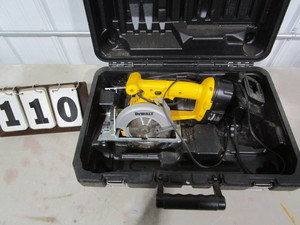 lot 110 image: DeWalt 5-38 Trim Saw