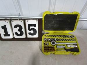 lot 135 image: Socket Set - 38 Drive - SAE & Metric