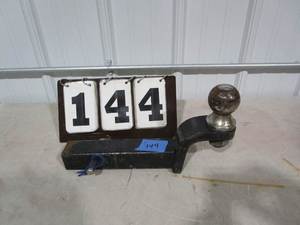 lot 144 image: U-Haul 5000 lb Receiver Ball Mount