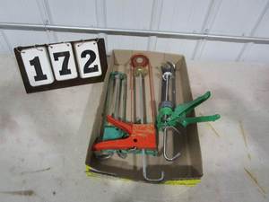 lot 172 image: Assorted Caulking Guns