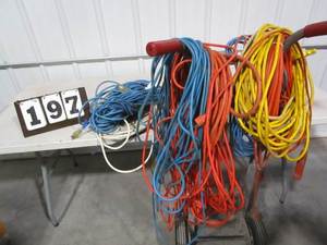 lot 197 image: Power Cords