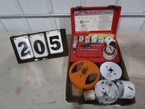 lot 205 image: Milwaukee Hole Saw Kit