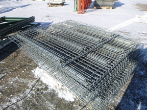 lot 6 image: 22 Pallet Racking 48 X 52 Wire Decks