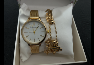 lot 82 image: Laura Ashley Womens Gold-Tone Western 5pc Watch & Jewlery Set