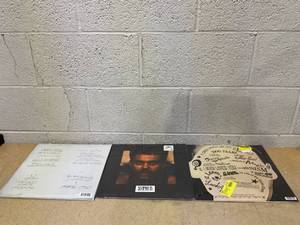 lot 45 image: LOT OF 3 Vynil Records The Weeknd, Halsey, Kendrik Lamar (Kendrik Lamar Is Open)
