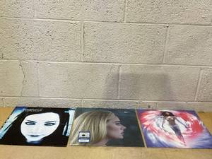 lot 331 image: LOT OF 3 Vynil Records Adele, Evanescence, Katy Perry (Evanescence is open)
