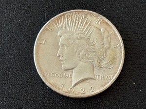 lot 2 image: 1922 Peace Dollar