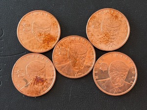 lot 12 image: 1 Ounce .999 Fine Copper Rounds Trump