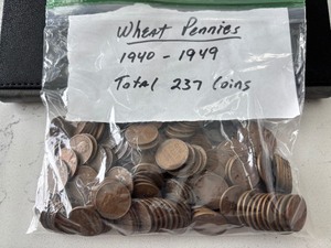 lot 51 image: Lincoln Wheat Cents