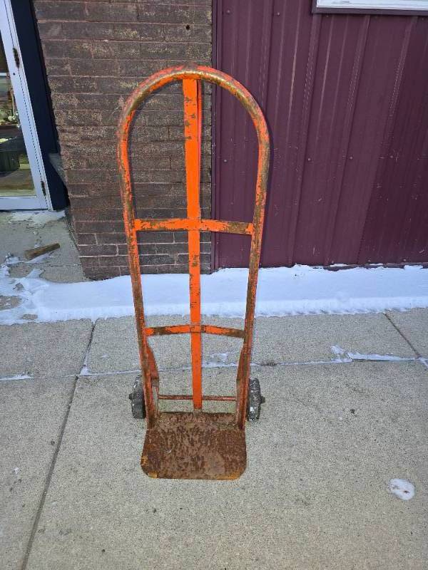lot 18 image: Hand Cart Dolly