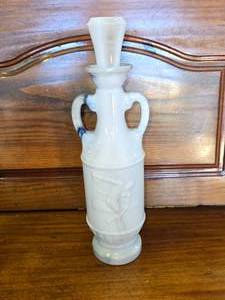 lot 10 image: MarbleSlag Glass Jim Beam decanter