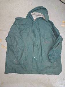 lot 33 image: Gemplers Rain Jacket Size 3x