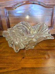 lot 117 image: Two Glass Flower Nesting Bowls