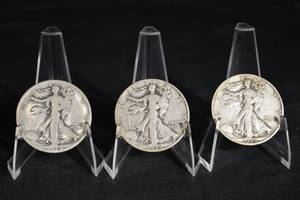 lot 38 image: Walking Liberty Half Dollars