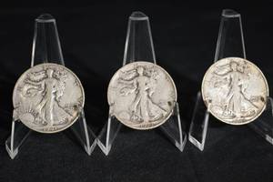 lot 39 image: Walking Liberty Half Dollar - 3 Coins - United States 50-Cent Silver