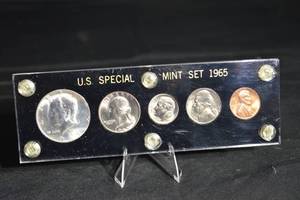 lot 50 image: U.S. Special Mint Set 1965 - 6-Coin Display Panel