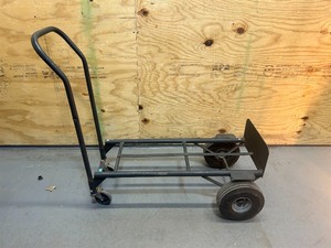 lot 31 image: GLEASON CONSUMER PRODUCTS COMPANY 4632 lb. 600 Lb. Capacity Convertible Hand Truck