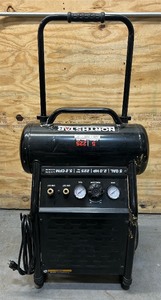 lot 40 image: NorthStar 5-Gallon Electric Air Compressor 225 MAX. PSI 5.0 Gallons 5.2. CFM Msrp $349.99