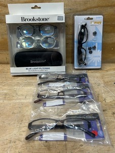 lot 160 image: Readers lot of 5